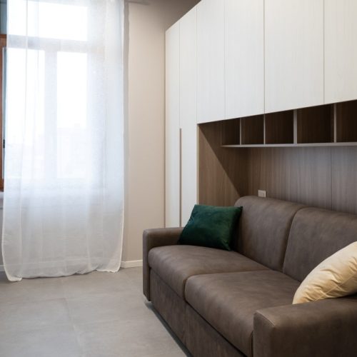 Divano letto monolocale Milano - Arredamento salvaspazio AD2ARCHITECTS